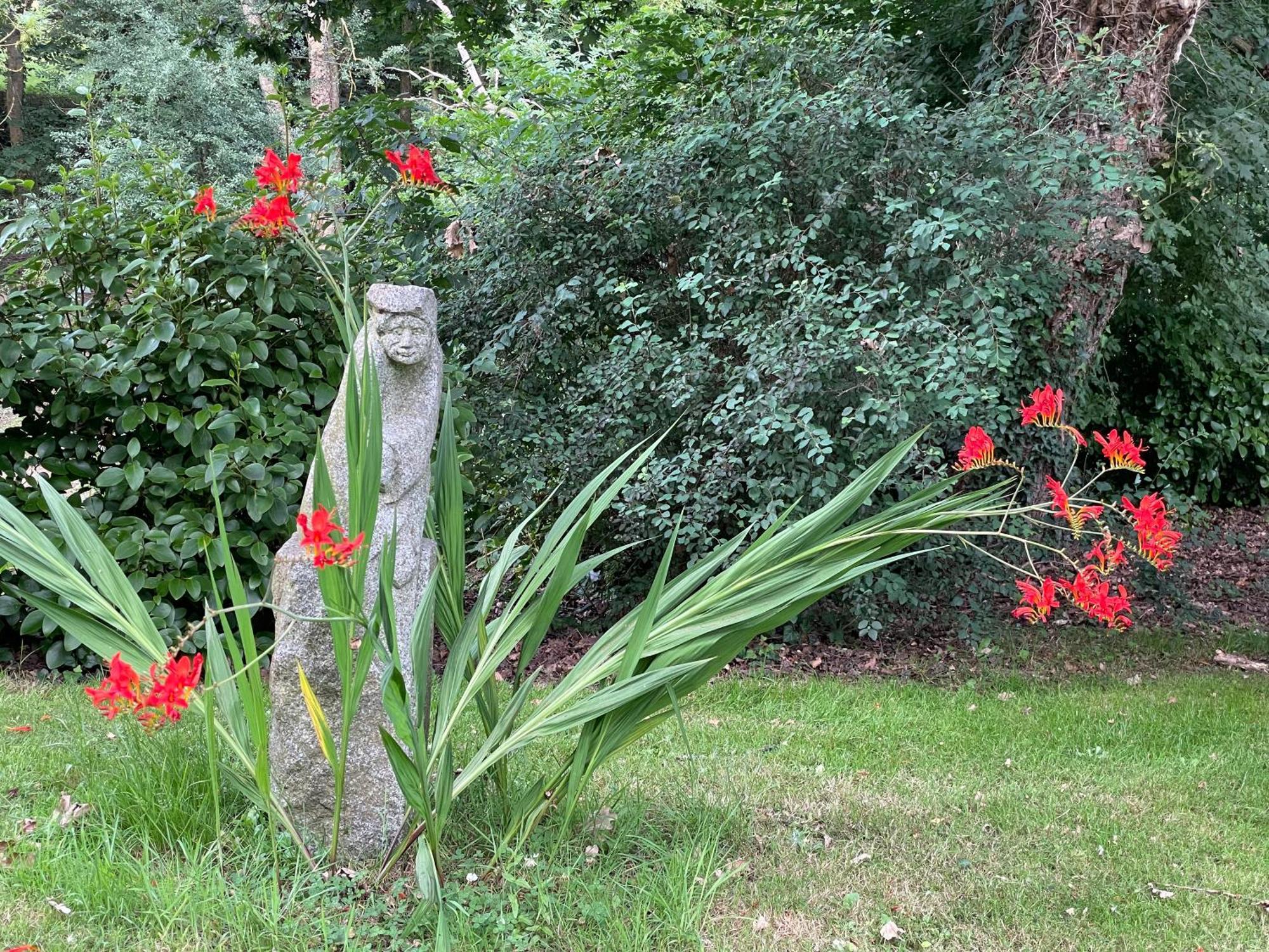 Manoir Medieval Du XV Ieme Siecle Minihy-Tréguier Exteriör bild